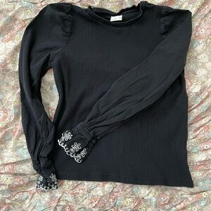 ❌SOLD❌ Zara Girls’ Black Top with Embroidered Flower Cuffs Size 10